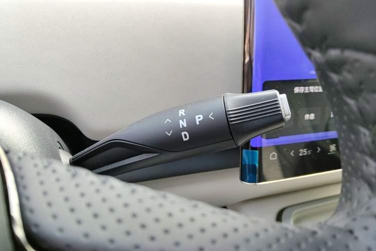 Used VOYAH COURAGE 2024 Long-Range Smart Edition Gear Lever