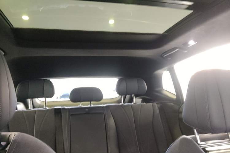 Used VOYAH COURAGE 2024 Long-Range Supercharge Edition Headliner