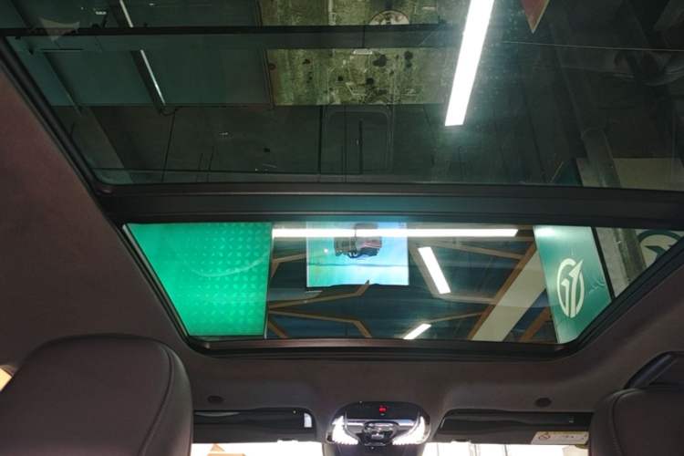 Used VOYAH COURAGE 2024 Long-Range Supercharge Edition Headliner