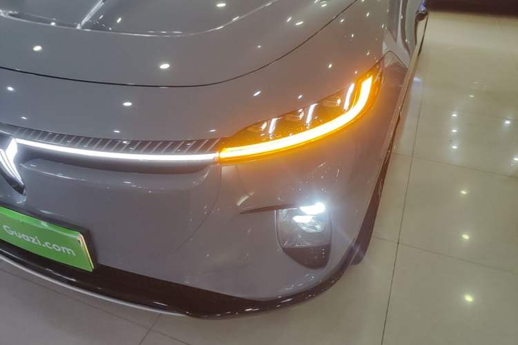Used VOYAH COURAGE 2024 Long-Range Supercharge Edition Left Front Headlight