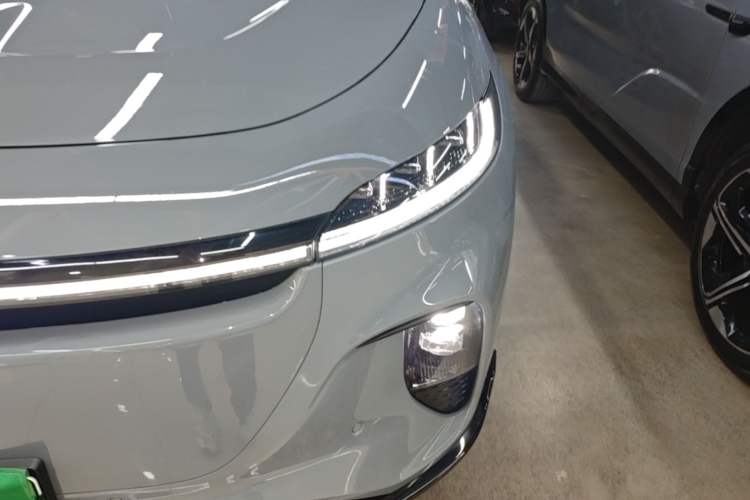 Used VOYAH COURAGE 2024 Long-Range Supercharge Edition Left Front Headlight