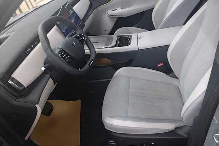 Used VOYAH COURAGE 2024 Long-Range Supercharge Edition Left Front Seat