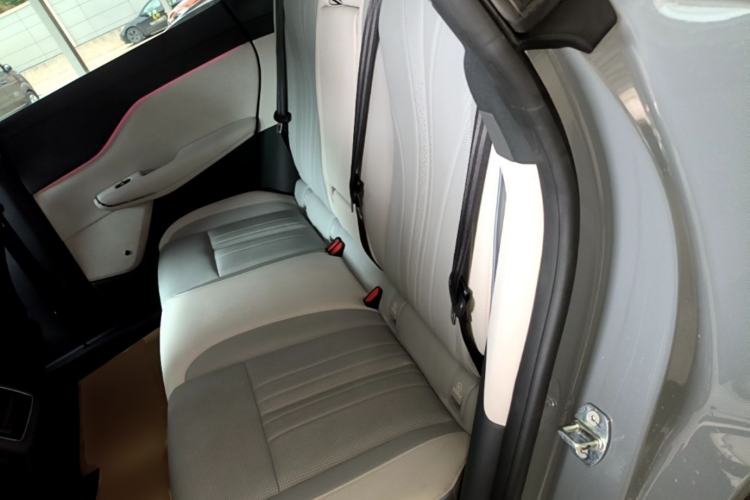 Used VOYAH COURAGE 2024 Long-Range Smart Edition Left Rear Seat