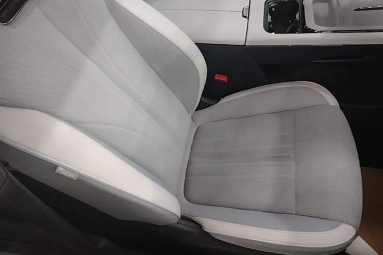 Used VOYAH COURAGE 2024 Long-Range Supercharge Edition Right Front Seat
