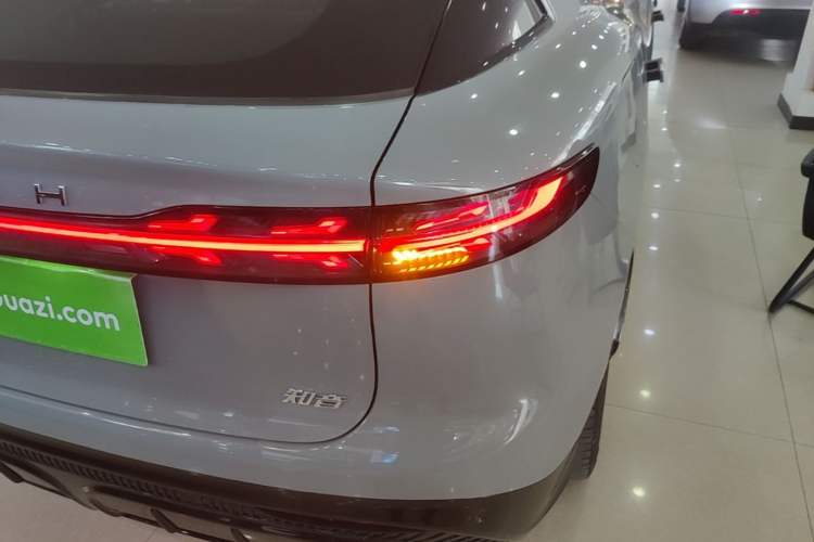 Used VOYAH COURAGE 2024 Long-Range Smart Edition Right Rear Taillight