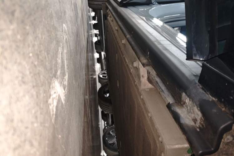 Used VOYAH COURAGE 2024 Long-Range Supercharge Edition Right Side Sill