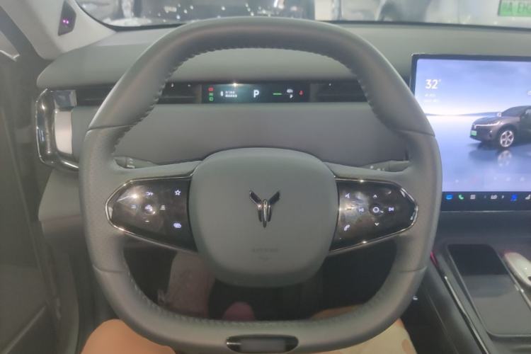 Used VOYAH COURAGE 2024 Long-Range Smart Edition Steering Wheel