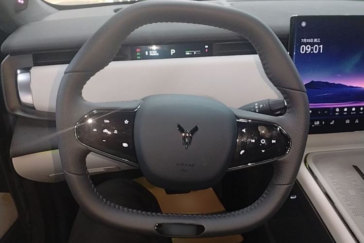 Used VOYAH COURAGE 2024 Long-Range Supercharge Edition Steering Wheel