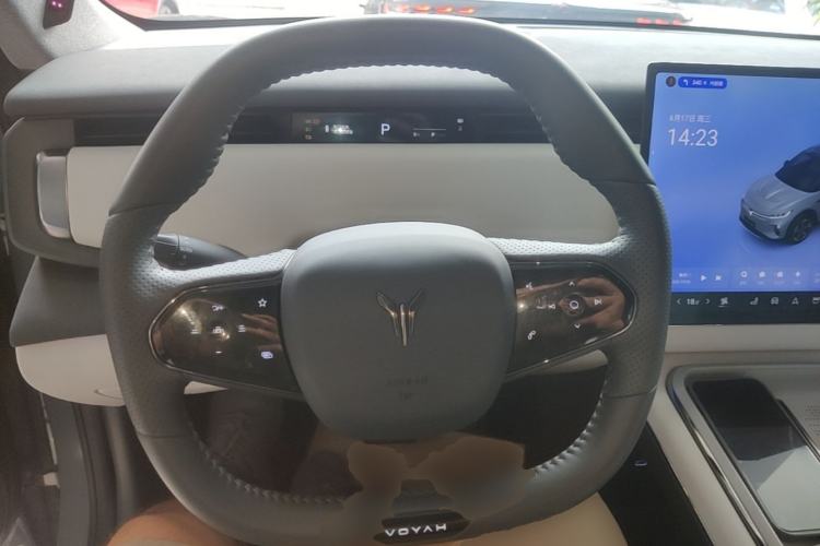 Used VOYAH COURAGE 2024 Long-Range Smart Edition Steering Wheel
