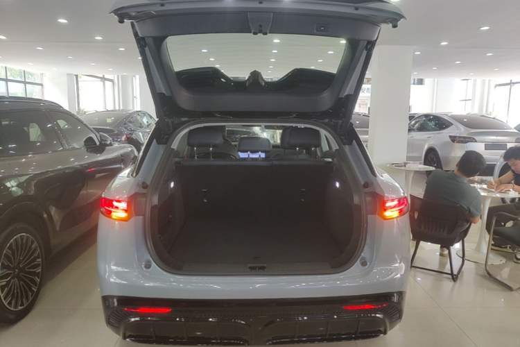 Used VOYAH COURAGE 2024 Long-Range Smart Edition Trunk