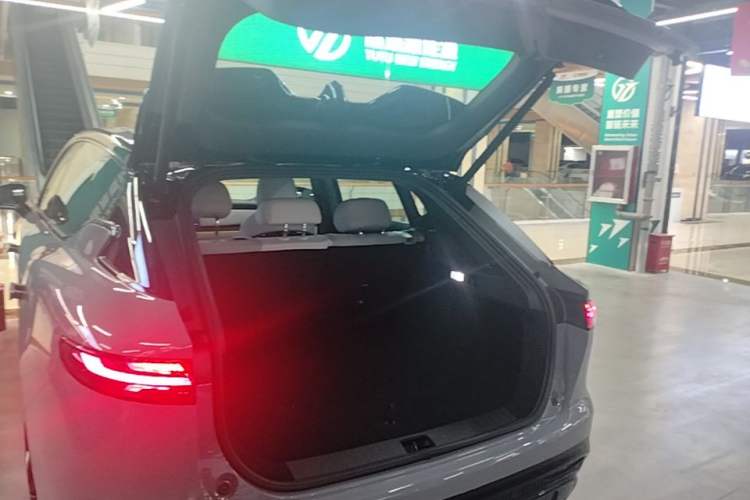 Used VOYAH COURAGE 2024 Long-Range Supercharge Edition Trunk