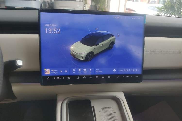 Used VOYAH COURAGE 2024 Long-Range Smart Edition Audio And AC Panel