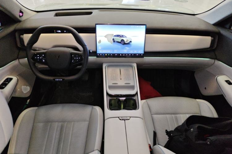 Used VOYAH COURAGE 2024 Long-Range Smart Edition Center Console