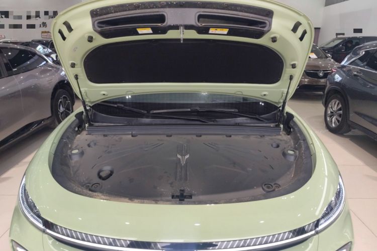 Used VOYAH COURAGE 2024 Long-Range Smart Edition Engine Bay