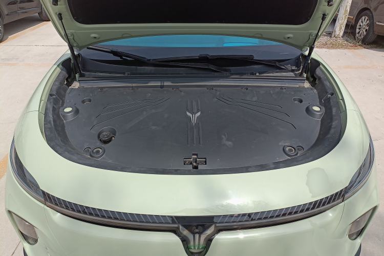 Used VOYAH COURAGE 2024 Ultra-Long Range Smart Enjoyment Version Engine Bay