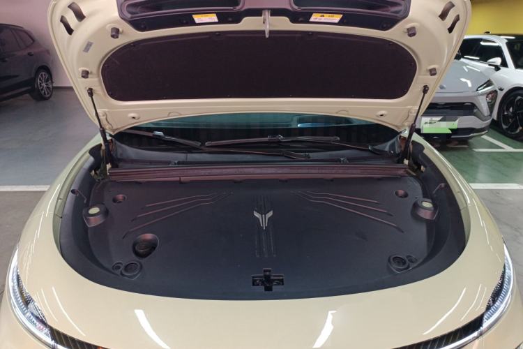 Used VOYAH COURAGE 2024 Long-Range Smart Edition Engine Bay