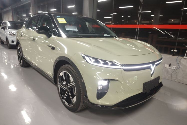 Used VOYAH COURAGE 2024 Long-Range Smart Edition Exterior 2
