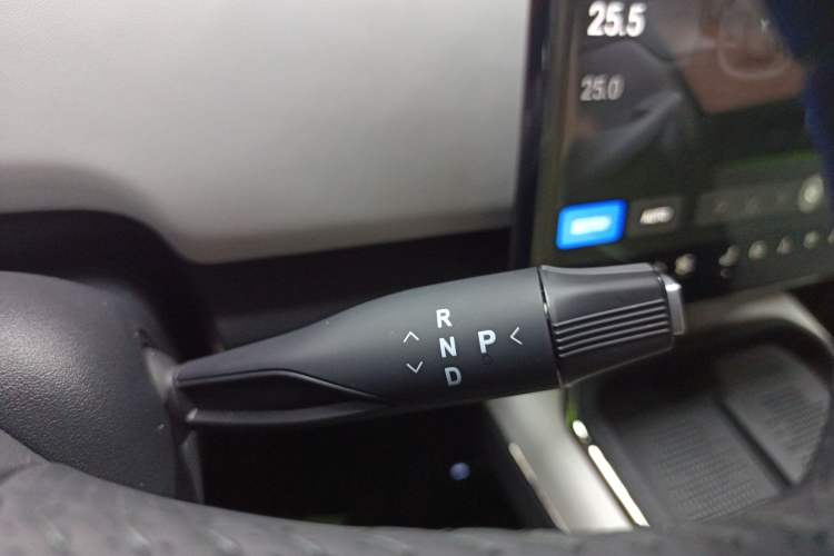 Used VOYAH COURAGE 2024 Long-Range Smart Edition Gear Lever