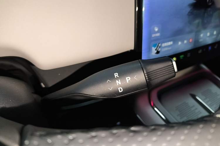 Used VOYAH COURAGE 2024 Long-Range Supercharge Edition Gear Lever