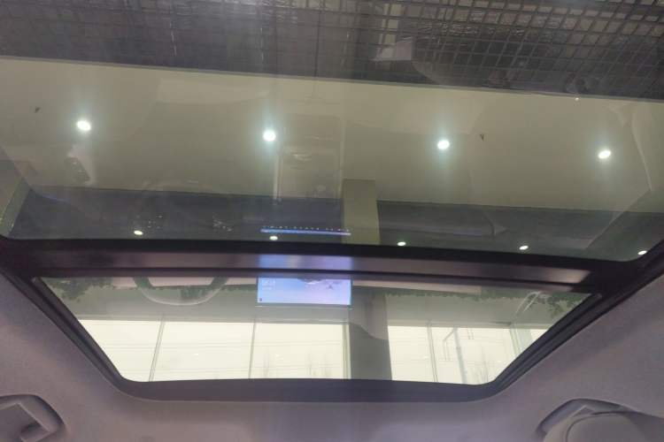 Used VOYAH COURAGE 2024 Long-Range Smart Edition Headliner