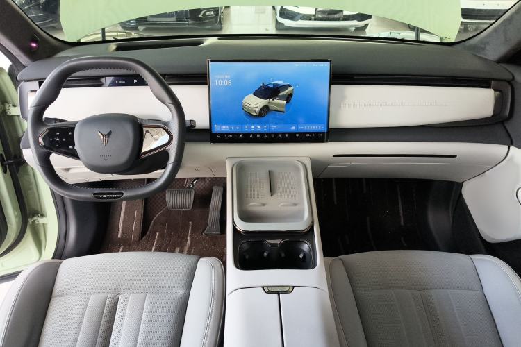 Used VOYAH COURAGE 2024 Ultra-Long Range Smart Enjoyment Version Interior 2