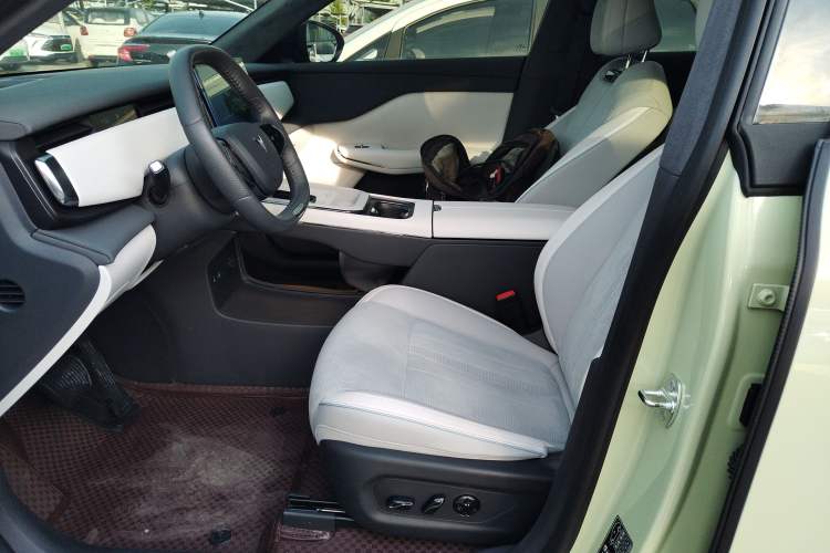 Used VOYAH COURAGE 2024 Ultra-Long Range Smart Enjoyment Version Left Front Seat