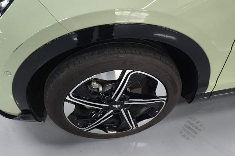Used VOYAH COURAGE 2024 Long-Range Supercharge Edition Left Front Wheel Hub