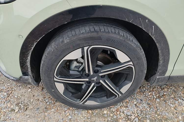 Used VOYAH COURAGE 2024 Long-Range Smart Edition Left Front Wheel Hub