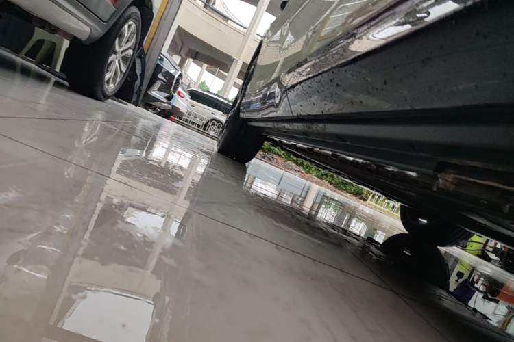 Used VOYAH COURAGE 2024 Long-Range Smart Edition Left Side Sill