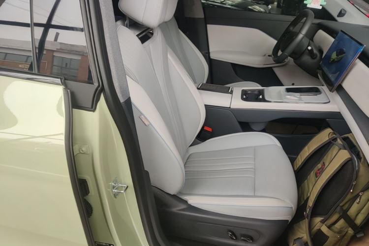 Used VOYAH COURAGE 2024 Long-Range Smart Edition Right Front Seat