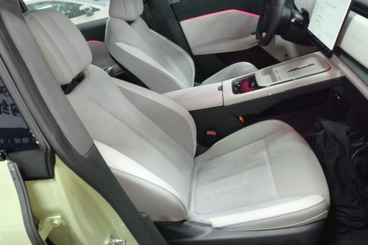 Used VOYAH COURAGE 2024 Long-Range Supercharge Edition Right Front Seat