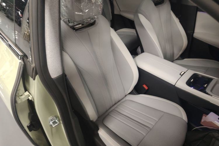Used VOYAH COURAGE 2024 Long-Range Smart Edition Right Front Seat