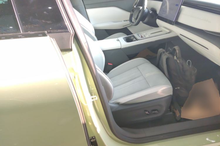 Used VOYAH COURAGE 2024 Ultra-Long Range Smart Enjoyment Version Right Front Seat
