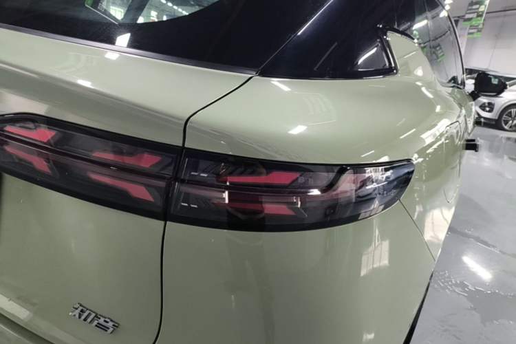 Used VOYAH COURAGE 2024 Long-Range Supercharge Edition Right Rear Taillight