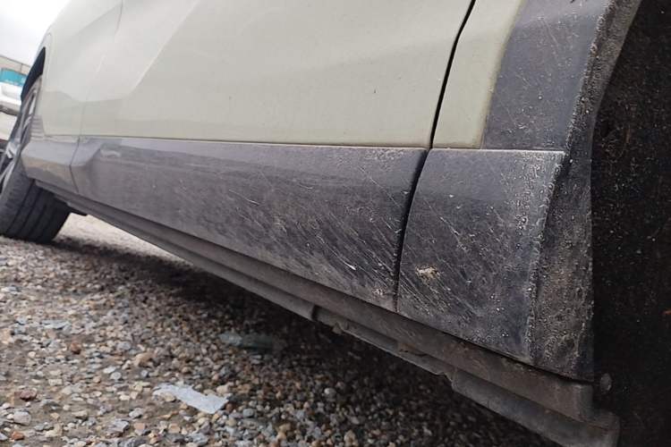 Used VOYAH COURAGE 2024 Long-Range Smart Edition Right Side Sill