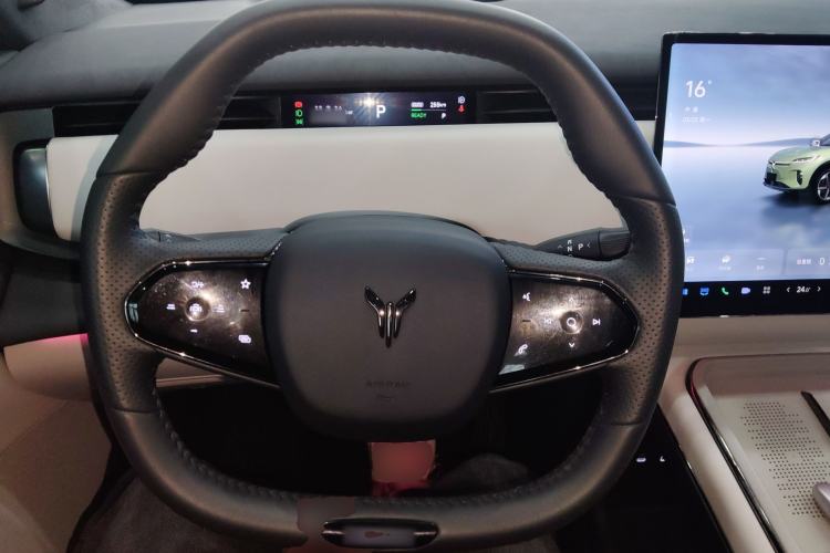 Used VOYAH COURAGE 2024 Ultra-Long Range Smart Enjoyment Version Steering Wheel
