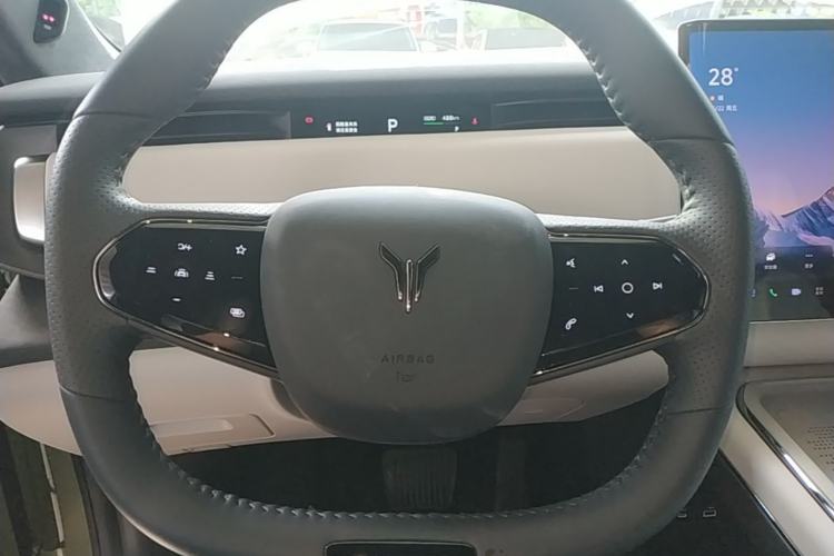 Used VOYAH COURAGE 2024 Ultra-Long Range Smart Enjoyment Version Steering Wheel