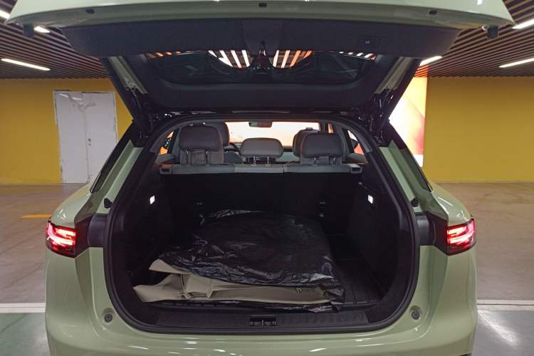 Used VOYAH COURAGE 2024 Long-Range Smart Edition Trunk