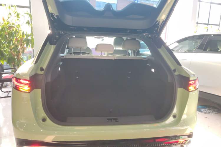 Used VOYAH COURAGE 2024 Ultra-Long Range Smart Enjoyment Version Trunk