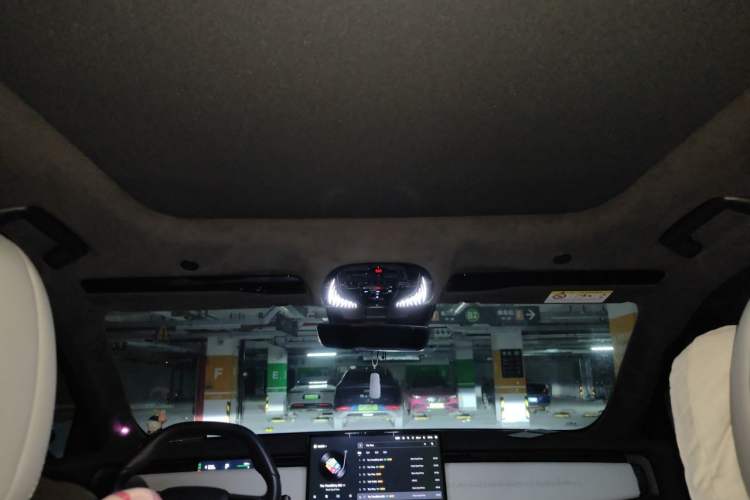 Used VOYAH COURAGE 2024 Four-Wheel Drive Global Edition Headliner