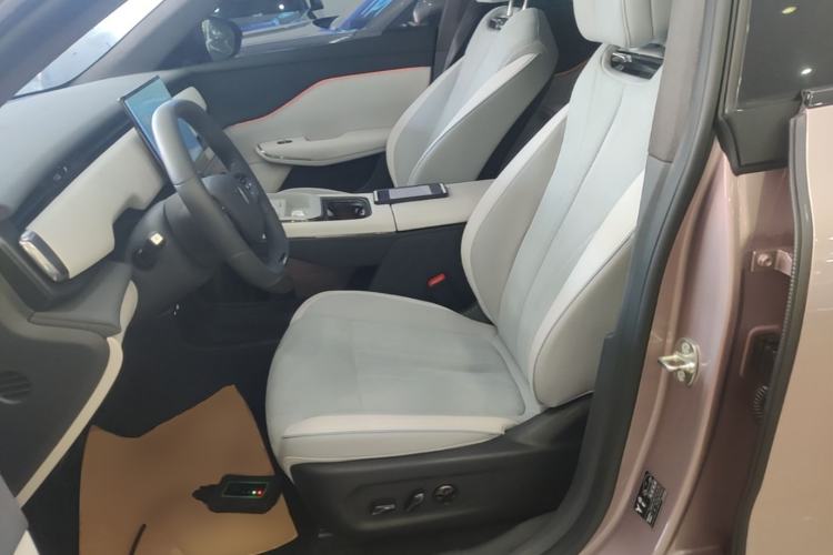 Used VOYAH COURAGE 2024 Four-Wheel Drive Global Edition Left Front Seat