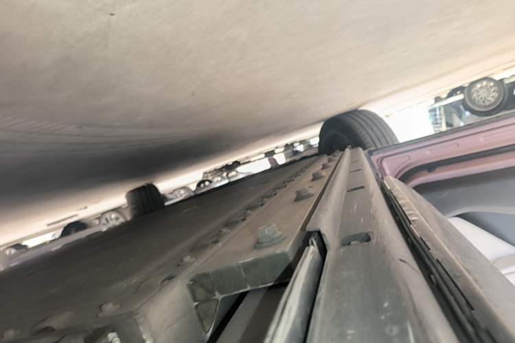 Used VOYAH COURAGE 2024 Four-Wheel Drive Global Edition Left Side Sill