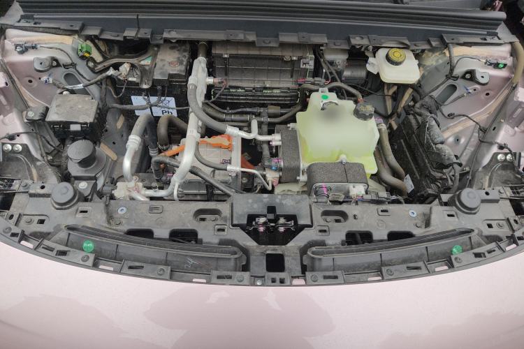 Used VOYAH COURAGE 2024 Four-Wheel Drive Global Edition Engine Bay
