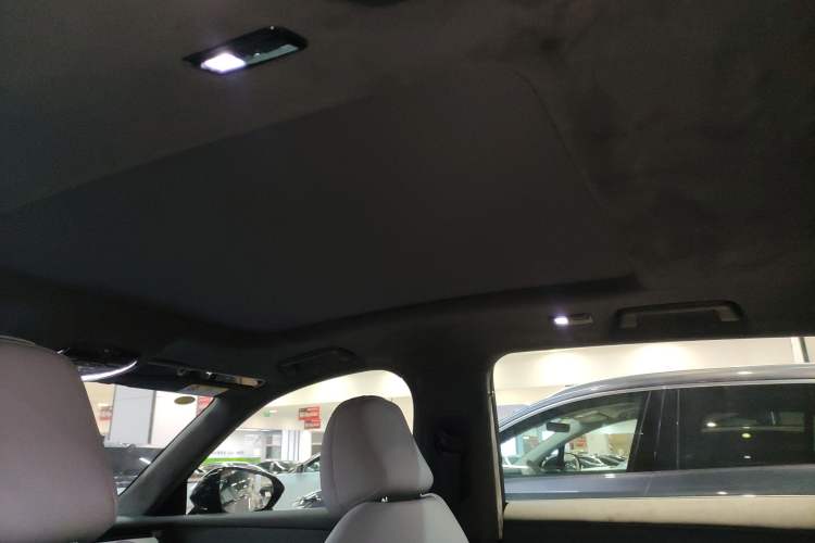 Used VOYAH COURAGE 2024 Four-Wheel Drive Global Edition Headliner