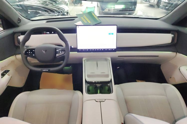 Used VOYAH COURAGE 2024 Ultra-Long Range Smart Enjoyment Version Interior 2
