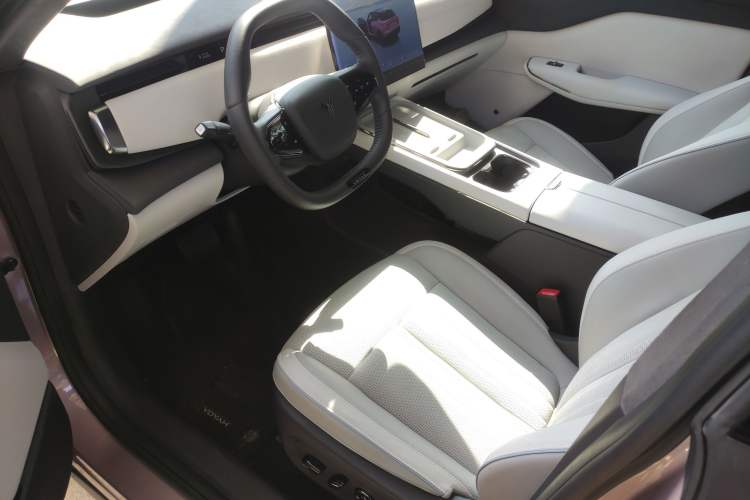 Used VOYAH COURAGE 2024 Four-Wheel Drive Global Edition Left Front Seat