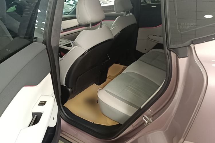 Used VOYAH COURAGE 2024 Four-Wheel Drive Global Edition Left Rear Seat
