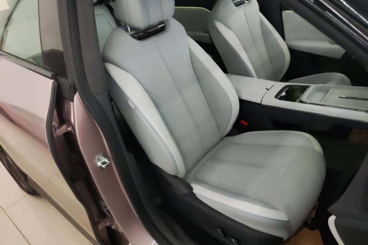 Used VOYAH COURAGE 2024 Ultra-Long Range Smart Enjoyment Version Right Front Seat