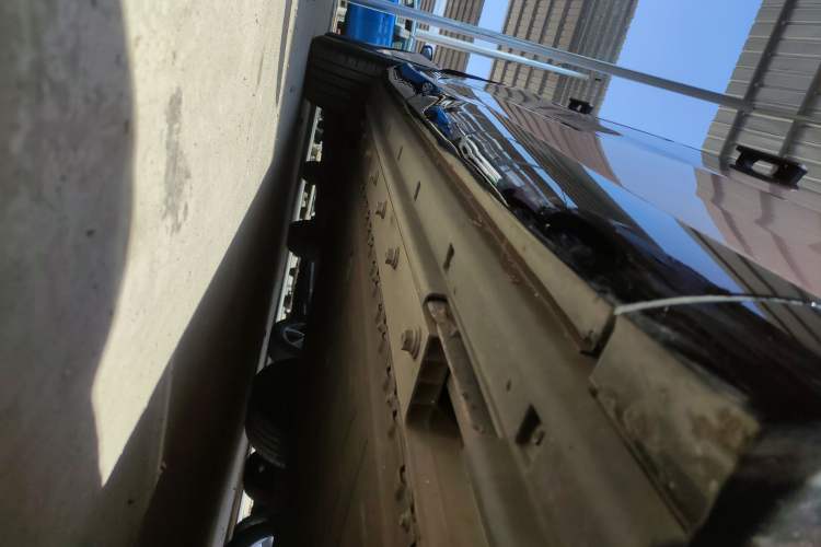 Used VOYAH COURAGE 2024 Four-Wheel Drive Global Edition Right Side Sill