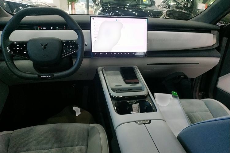 Used VOYAH COURAGE 2024 Ultra-Long Range Smart Enjoyment Version Center Console
